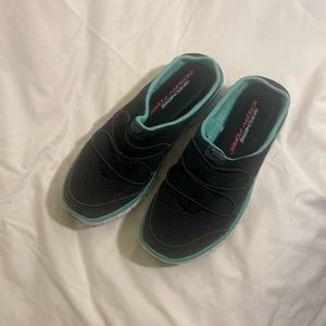 Skechers Memory Foam Slides Size 8.5
